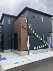 厚木市妻田東3丁目　新築