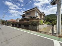 伊勢原市子易